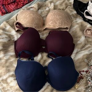 Victoria's Secret preowned  38DDD BRA BUNDLE